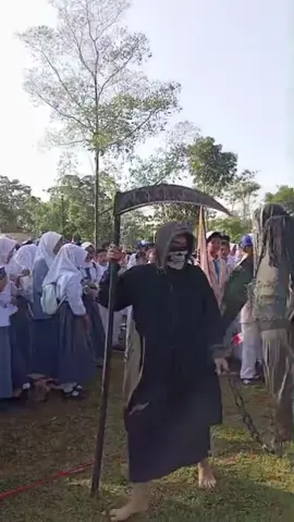 jurig jarian mengelilingi lapangan upacara #menyambut17agustus🇮🇩 #karnaval17agustus #jurigjarian 