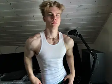 Abs lowkey showing through the tank top @Lifta code TOPIAS #gym #physique #workout #fyp 