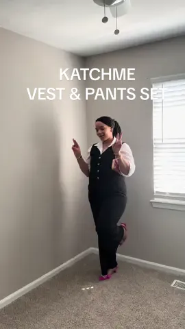 @Katch Me Chic Vest & Pants Set 🤌🏽 #womensworkwear #pantsuit #katchmeofficial #workattire #2piecesets 
