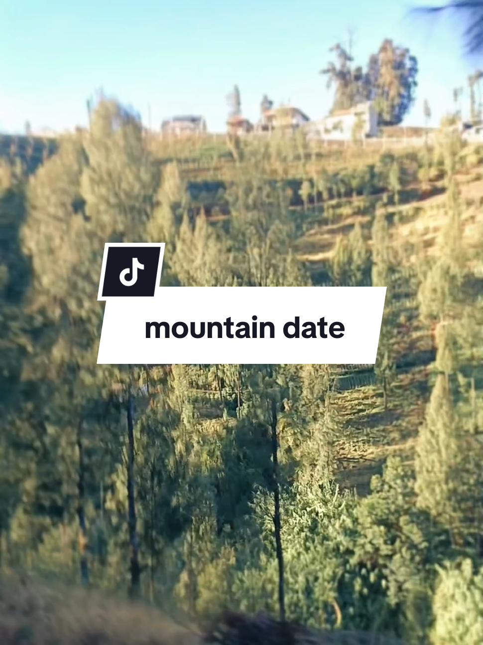 gatel bgt pengen upload vt ini🤏🏻, kalo rame nanti aku bikin vt sampe kesini🥰 #mountain #mountaindate #bukitpremium #mountains 
