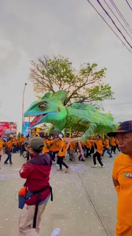 🦎 @Cadas Community #karnaval2025 #fyp #cilacap24jam #karnavalkesugihan #fypシ゚viral #viral #karnaval #cadas 