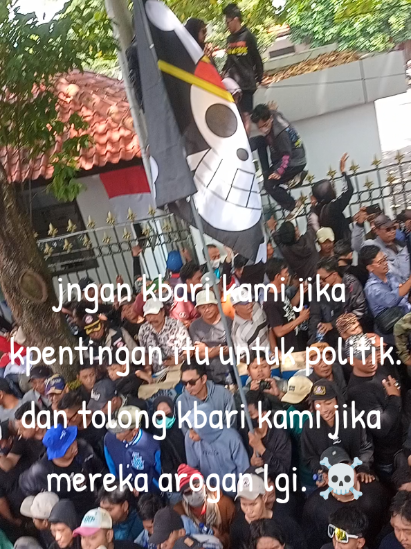 kami turun bukan ingin membabtu kpebtingan politik. 