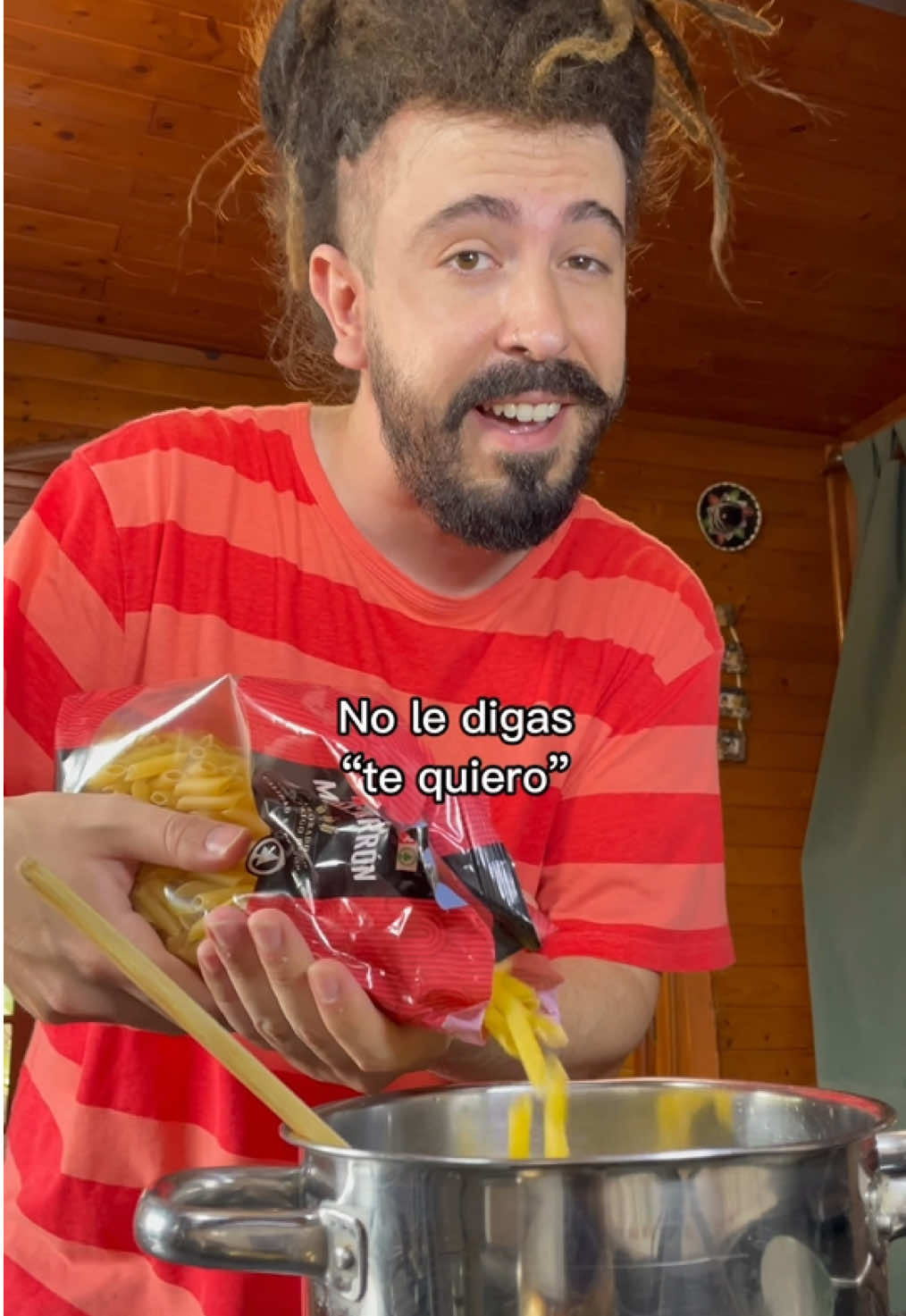 No le digas “te quiero” ❤️ #originalsong #singersongwriter #singing #cookingtiktok #newmusicfriday 