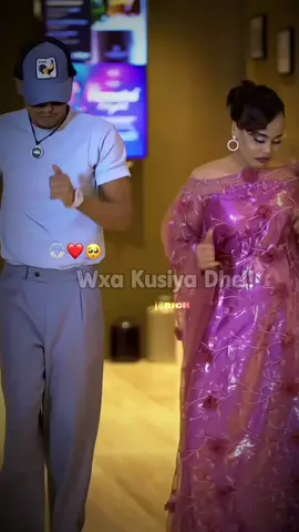 Jawi baad I galisa Ma Ado Kale:🔥❤️😂🫂 ( New Song) Maslax Mideeye Ft Suleyqa// #jawi_bila🌊❤️🌴 #ARS4DE #ciyaalxamar🇸🇴 #maanyarelyrics #somalilayrics🌺😕💎 @Maslax Mideeye⭐️ 