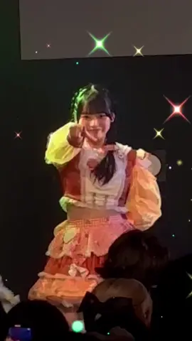 『🧡0820 シャウトダ！！！🧡』 MEGAFONちゃんとのシャッフル楽曲交換で「シャウト・シャトル」⭐️⭐️⭐️ 激レアぺこちゃん、しゃかりきダンスがかっこよかった🥰 席が遠くて画質が悪いのはご愛嬌ということで、、、勘違いでなければ、2回ほどぺこちゃんと目が合うよ♡ #花丸ぺこ #花丸笑顔のぺこちゃん #ぺこちゃん花丸ちょーだい #iON #MEGAFON @花丸ぺこ【iON】 