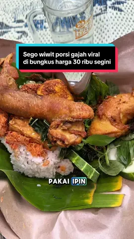 Sego Wiwit porsi gajah viral kalau dibungkus seperti ini… banyak banget sampai ga habis hhee #rajarasachannel #kulinerklaten #segowiwitporsigajah #segowiwit #fyp 