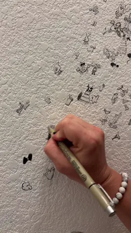 Doodle a day…popcorn! 🍿 #doodleaday #doodles #easydoodle #walltattoos #popcorn 