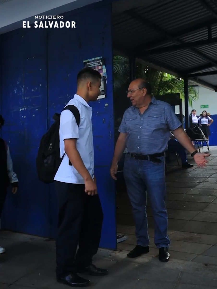 Varios centros educativos del país están cumpliendo con las medidas disciplinarias propuestas por la Ministra de Educación, Karla Trigueros. Entre las disposiciones están: un saludo cordial, corte de cabello adecuado, uniforme limpio y ordenado, entre otras, para garantizar que en las instituciones educativas predomine el orden y el respeto.