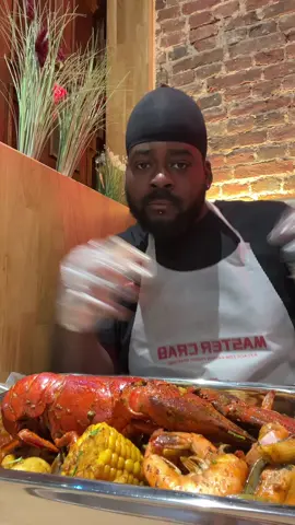 J’aime vraiment trop ma vie manger , danser et rigoler quel vie les gas 🔥🚧🥰🤝🤤 #allaxallaxcquoiledelire #atitudepositive #food #dance #mangelavie 