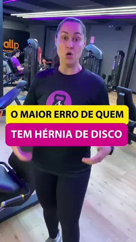 Comenta aqui se você já cometeu esse erro👇 #treinoseguro #herniadedisco #colunaforte #exerciciocerto 