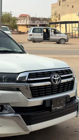 البقاري سد الباب 😉🔥#معرض_البقاري_للسيارت✈️🔥🔥🔥 ##الحافظ_الله♥️✨ #TOYOTA #تايوتا_شعار_لا_يعرف_قانون_✈ #دنقلا_الاصالة_والتاريخ🌴🌴 