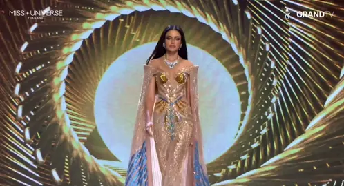 Wow !! Veena tại phần thi Dạ Hội & Bán Kết- Miss Universe ThaiLand 🇹🇭 2025 #missuniverse #missuniversethailand2025 #veenapraveenar #xuhuongtiktok #fyp 