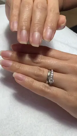 💅 NAIL IT ON Miércoles 🤩. Retiro de esmalte permanente GRATIS + promos especiales en mani, pedi y Bio Builder Gel. Elegí tu favorito. 💜 Cat Eye desde $9.90 💜 Manicure + Cat Eye desde $19.90 💜 Uñas French o naturales desde $12.90 💜 Manicure + Esmalte permanente $14.90 💜 Pedicure + Esmalte permanente $17.90 💜 Pedicure Orgánico + Esmalte permanente $24.90 💜 Bio Builder Gel $12.90 💜 Esmalte permanente $6.90 ✨ Agrega un extra a tu servicio: ✔ Keratin Nail Boost por $10.00 adicionales ✔ Esmaltes de colecciones por $2.00 adicionales ✔ Diseños personalizados desde $5.00 adicionales ✔ Cat Eye – el precio varía según diseño 📌 Promoción válida únicamente los miércoles. #BeLikeLola 💜 Disponible en todas las sucursales. 📲 Agenda tu cita: 📍 Lourdes 2319-6472 / 7855-9703⁣ 📍 Antiguo Cuscatlán 2519-1192 / 7855-6307⁣⁣ 📍 Santa Ana 2421-4986 / 7855-9584⁣⁣ 📍 San Gabriel 2270-0350 / 7749-44