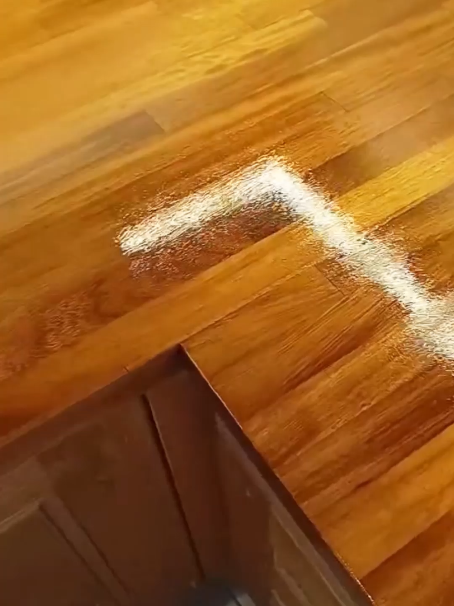 Transform your kitchen worktops with Fiddes Hard Wax Oil 😍 Check out this beautiful kitchen worktop restoration by Woodwork Restore, finished with Fiddes Hard Wax Oil 😍👌🏻🔥 Fiddes Hard Wax Oil provides exceptional durability & resistance for interior wood flooring & surfaces. ✅ Quick drying ✅ Easy to apply ✅ Water & stain resistant ✅ Child safe when dry ✅ Highly durable ✅ Excellent coverage Fiddes Hard Wax Oil is available to buy directly from our website (www.fiddes.co.uk) or from your local decorating centres👇🏻 @brewerspaints | @rabartdecor | @paintstopltd | @wfdirect | @restorateuk | @thepaintshed | @nextdaypaint 🛒🏡 If you’d like your work featured on our account, tag @fiddes_woodfinishes in your posts  📸 #Fiddes #HardWaxOil #WoodFinishing #Joinery #Carpentry #KitchenRenovation #KitchenWorktop #KitchenInspo #WoodworkRestore #HomeInspo #FiddesHardWaxOil #FiddesCustomers #WoodFinished