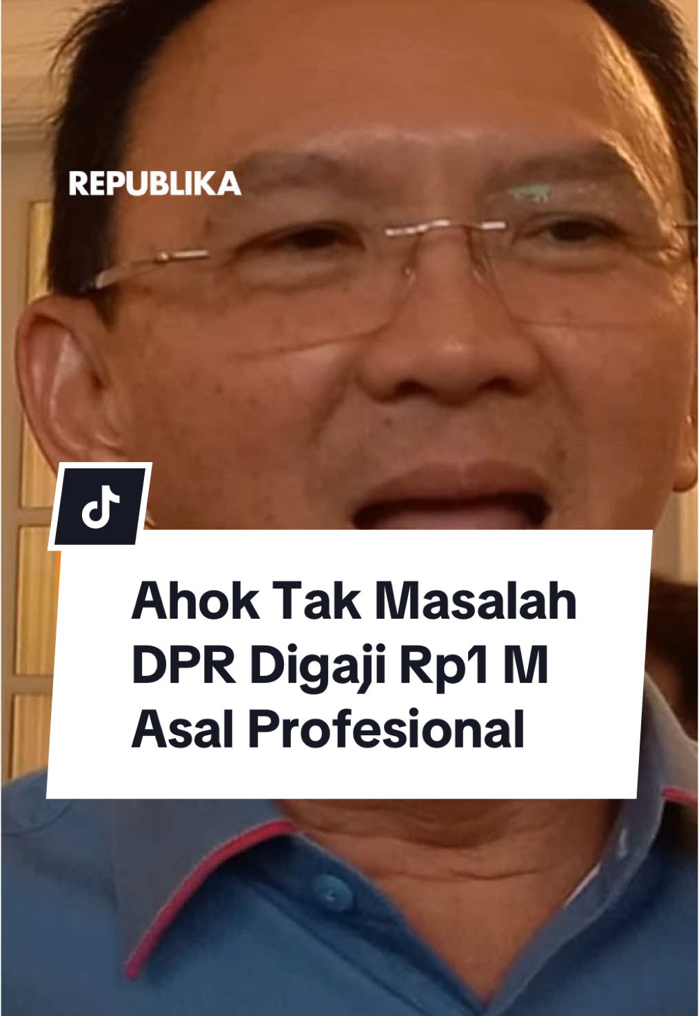 Mantan anggota DPR RI Basuki Tjahaja Purnama alias Ahok angkat bicara terkait isu kenaikan gaji anggota Dewan Perwakilan Rakyat (DPR) RI. Ahok meminta agar pemerintah dapat terbuka terkait anggaran negara. Sehingga masyarakat dapat mengetahui besaran anggaran yang tersedia dan peruntukkannya. Selain itu, Ahok juga meminta agar anggota Dewan dapat terbuka dengan kinerjanya. Ahok menilai setiap orang yang profesional memang layak untuk dibayar dengan gaji besar. Kreator: Hirzi Produser: Ronggo Astungkoro  #Republika #CekRepublikaAja #Ahok #Gaji #DPR  