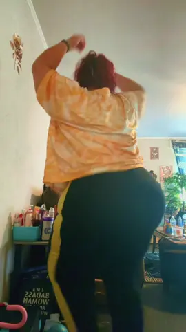 💛🤗#plussize #biggirls #bbws #thickthighs #plussizequeen 