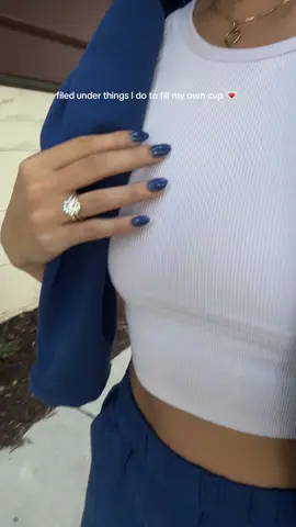 Navy nails for late summer! 🫐 #navyaesthetic #bluenails #summernails #Lifestyle #SelfCare 