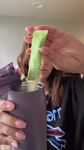 Cucumber lime @GETGORGIE with hydration & skin and gut support?!? Featuring the new @Simple Modern cup that’s I’m obsessed with 