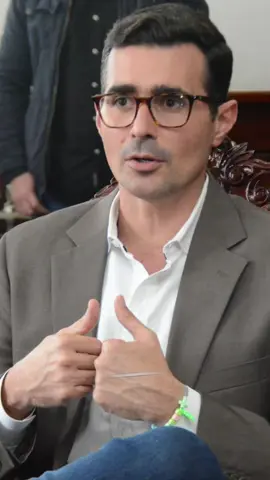 Guschmer niega crisis en hospitales. #DanielNoboa #Crisishospitalaria #sosecuador 