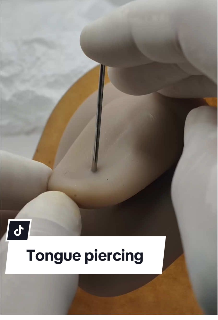 Tongue piercing #tonguepiercing #piercings #piercing #piercinglovers #fyp 