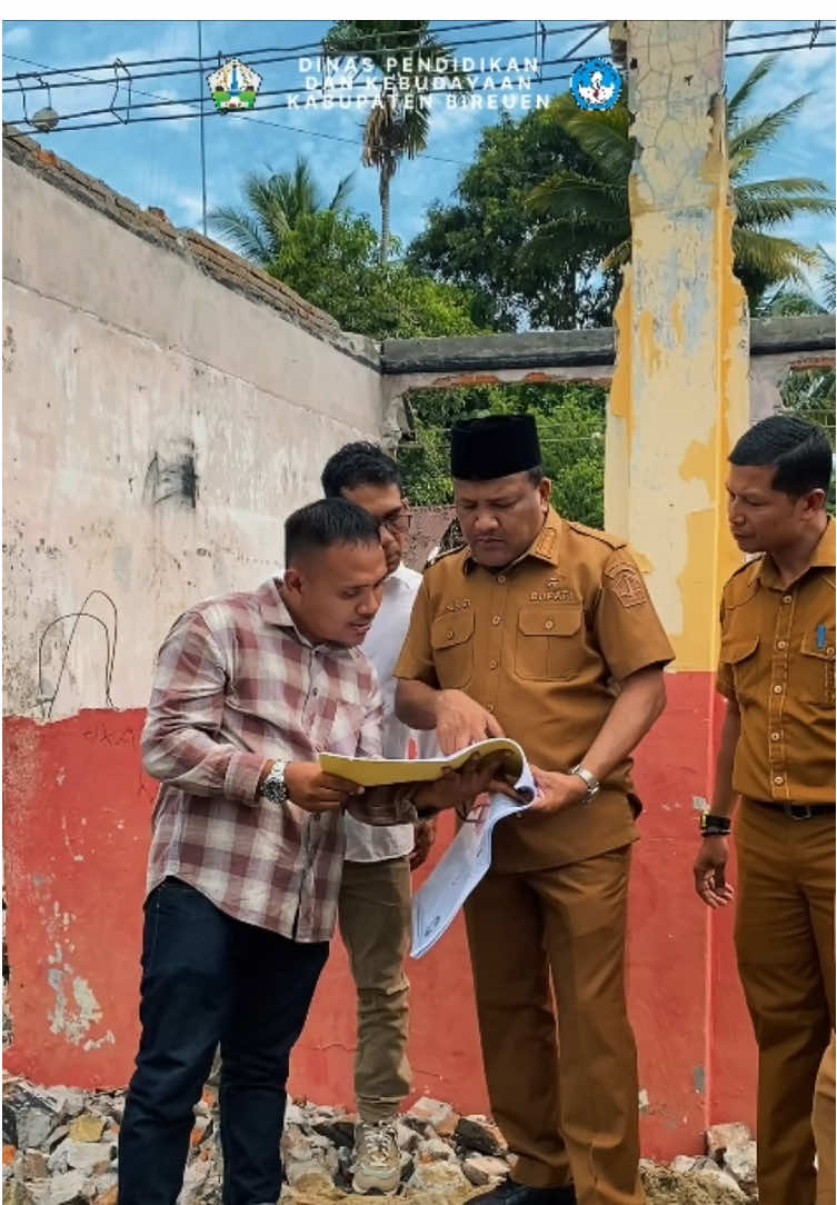 Peletakan Batu Pertama “Rehabilitasi Berat Ruang Kelas Beserta Perabotnya” UPTD SD Negeri 2 Bireuen