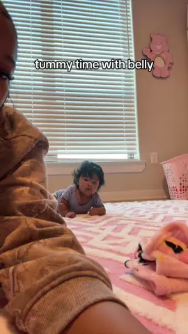 tummy time w belly 🩷. #firsttimemom 