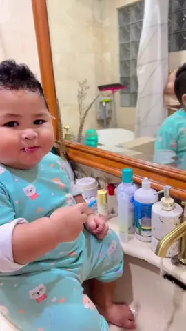 Gosok gigi sebelum bobok ya dek 🥰 #bayilucu -#bayigemoyku❣️ #bayigemes #ceritabaimmm 