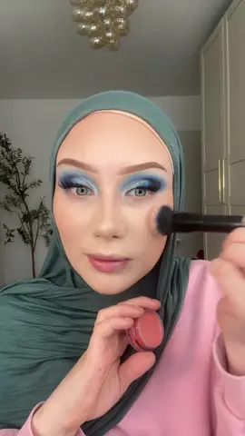 Danke für eure ganzen Nachrichten 🩷🩷 #lenaglams #pregnant #makeuptutorial #makeup  — Anzeige Produkte:  @elfcosmetics primer, blush in BELIZE  @Anastasia Beverly Hills norvina palette  @Charlotte Tilbury flawless airbrush bronzer in LIGHT  @Clinique even better Clinical foundation in light cool 2 / lipstick in MELON POP @Huda Beauty concealer, cherry blossom powder 