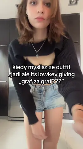 okej ale ja bylam pierwsza w kolejce na tydzien unikatów #moviestarplanet #nostalgia #dlaciebie #outfit 