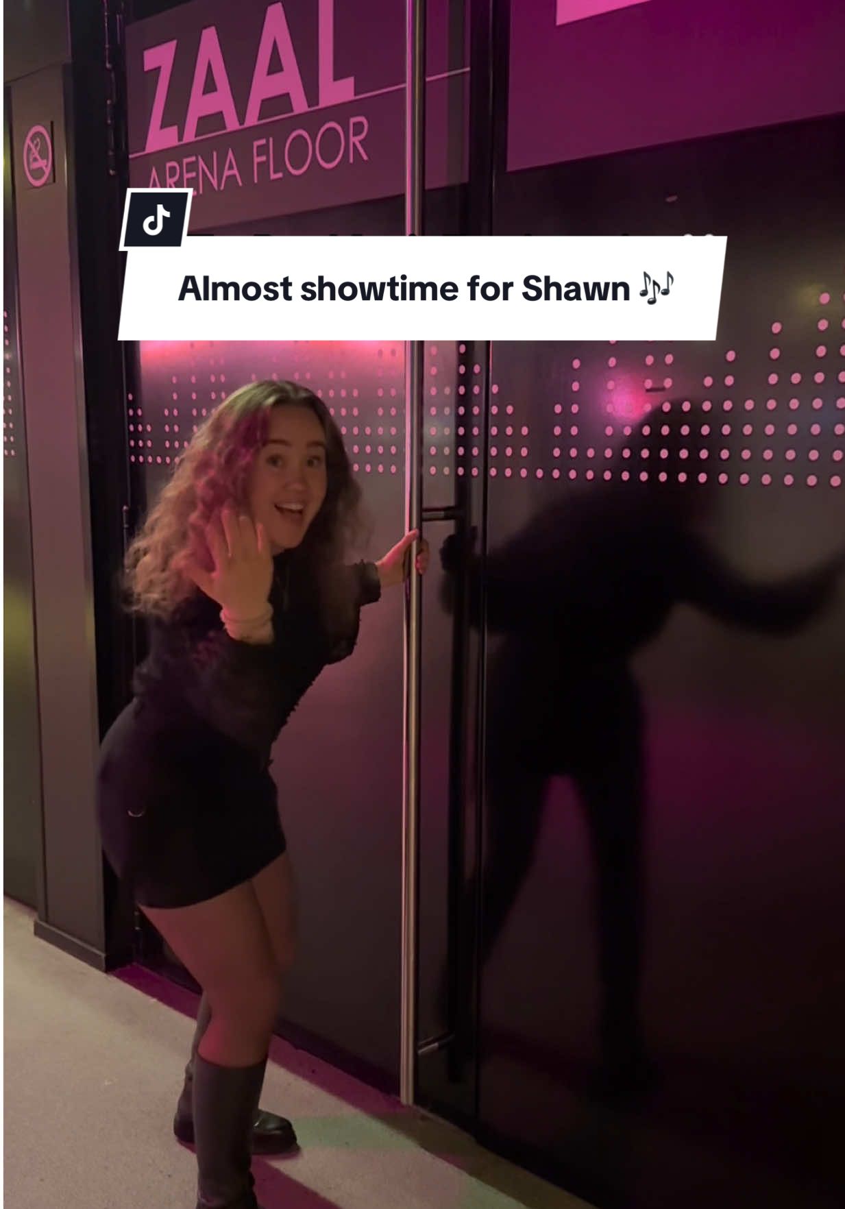 WE’RE SO READY 🫶 @Shawn Mendes takes the stage in less than 4 hours! We can’t wait to hear him live again. Who’s attending the concert? 👀 #ShawnMendes #ZiggoDome #Amsterdam #MendesArmy #Shawn #OnTheRoadAgain #VoorJou #ShawnMendesTheTour #ForYou  