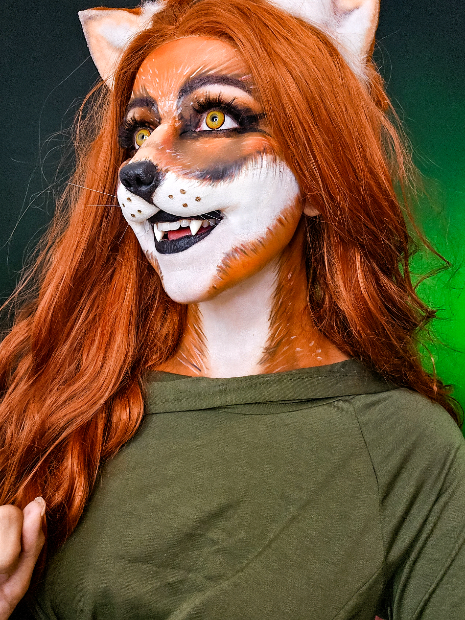 🥀 When you sidequest too hard and forget the main quest 😅 #spfxmakeup #makeupartist #creativemakeup #foxmakeup #houseofquartz 