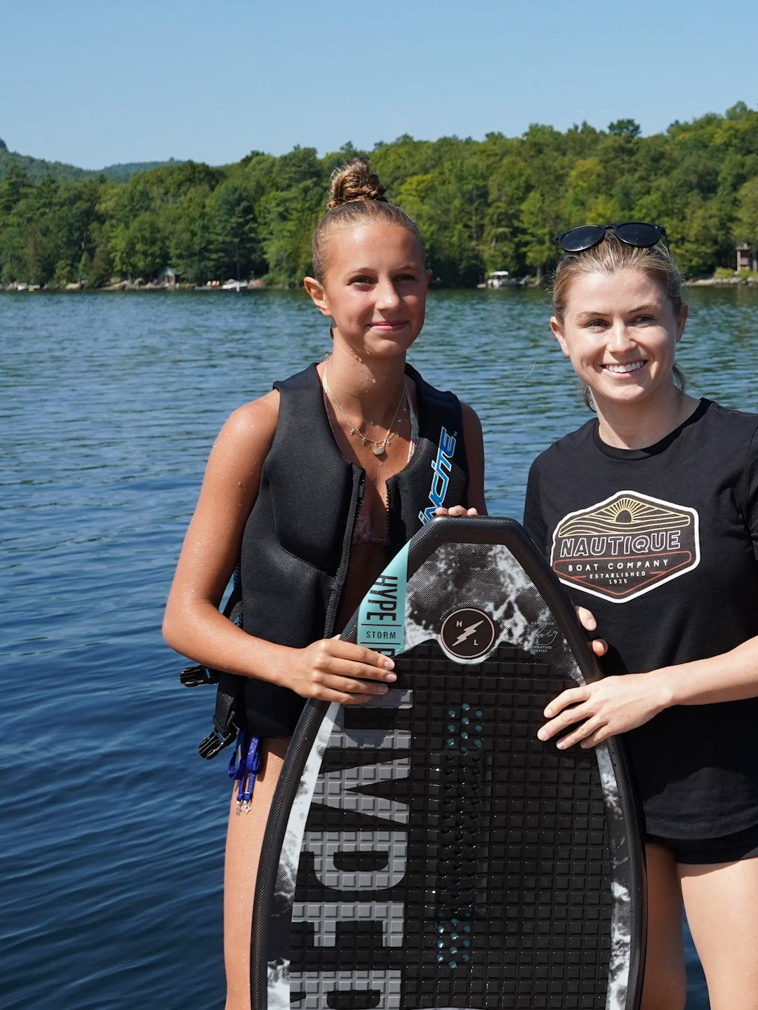 🚤 Part 2 of the Epic Nautique Brant Lake Takeover! 🌊 Look at how sporty Brant Lake is! We even had guests travel in from their own lakes just to experience the GS22—and wow, did it impress. Anything you ask for, the GS delivers. It’s the Swiss Army knife of boating: ✨ Ski, Slalom & Trick ✨ Surf  ✨ Wakeboard ✨ Cruise, relax, and enjoy time with family & friends Because at the end of the day, that’s what boating is all about—making memories that keep everyone close. 💙 Big shoutout to the amazing boating community (& the Milim's) on Brant Lake, Lake George, and beyond for making this Demo Day such a vibe. 🙌 Soak up every last bit of summer—the water’s still warm! ☀️🌊 @nautiqueboats #BrantLake #LakeGeorge #NautiqueBoats #GS22 #Wakeboarding #Wakesurfing #Waterskiing #SlalomSkiing #BoatLife #LakeLife #DemoDay
