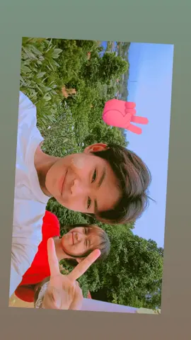 သူငယ်ချင်းတွေ့နော် သိပို့ #😜😜😜😜😜 