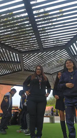 Un día normal en la escuelita...@𝓜𝓲𝓼𝓱𝓮𝓵𝓵 @𝒜𝒹𝓇𝒾𝒶𝓃𝒶 