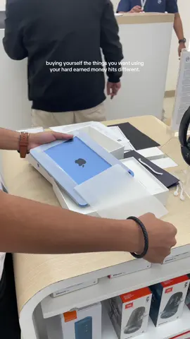 I noticed I'm not lucky getting gifts or suprises.So I grind hard to get myself what I want. I got myself an ipad 11th Gen A16! #ipad #ipadgen11 #ipada16 #apple #fyp 
