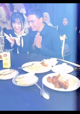 di mana saja eijaz dan aira berada, sarip tetap akan ikut bersama #hilangdalamrindu #traciesinidol #jazmyjuma #zarifghazzi #fyp 