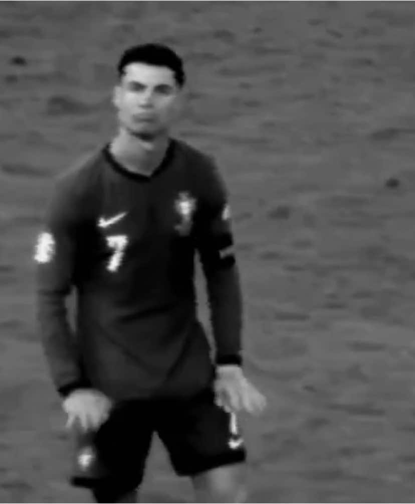 cristianoronaldo #fyp# ! يعملهم ساندويتش🐐