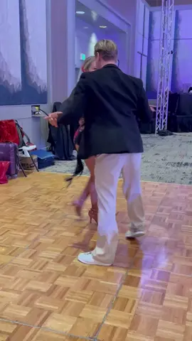 Private dance lessons with Oleg Astakhov in Los Angeles 