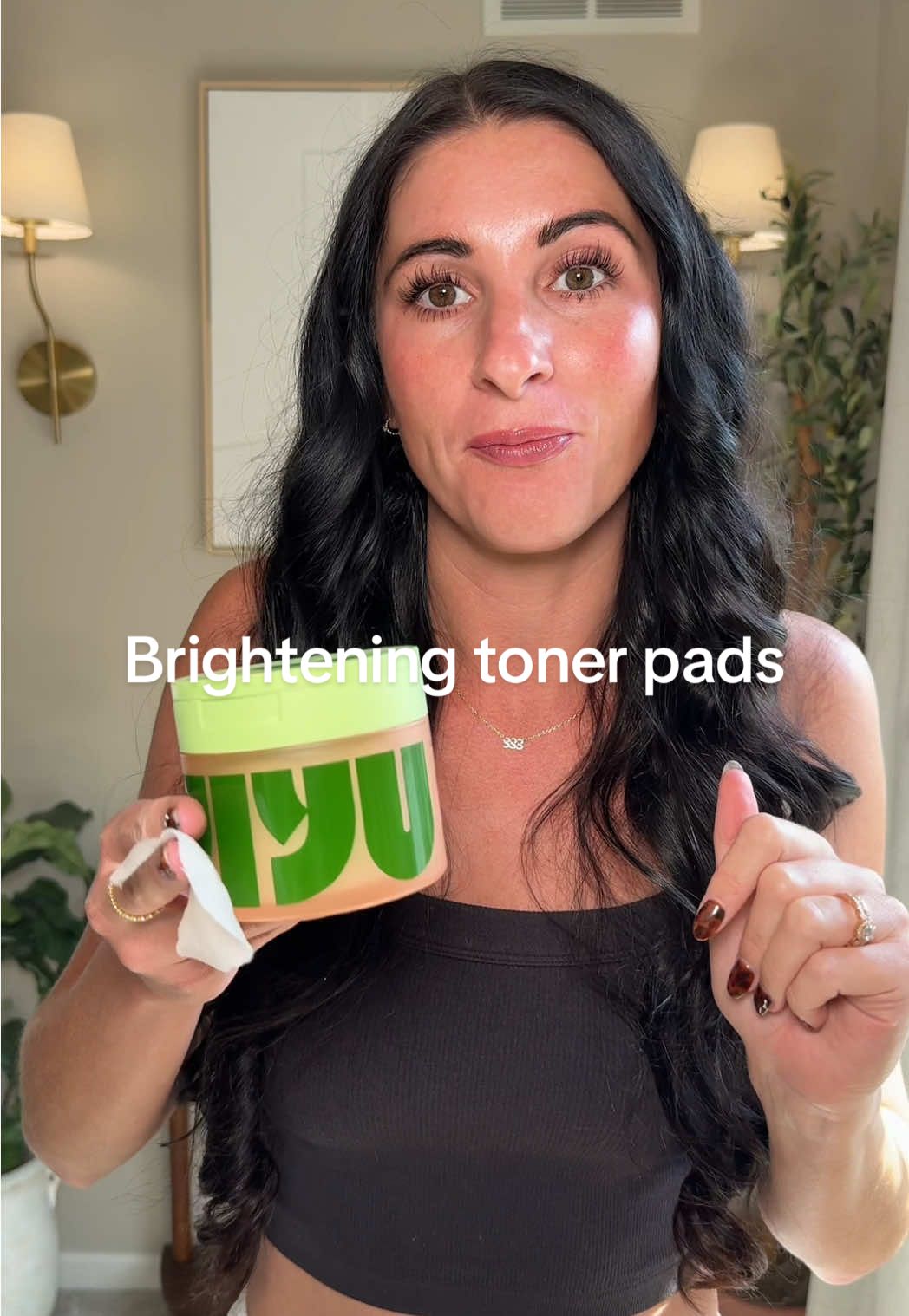 Bright glowing skin coming right up ✨ @JiYu Skin  #brighteningtonerpad #brighteningskincare #evenskintone #tiktokshopcreatorpicks #tiktokshoplabordaysale 