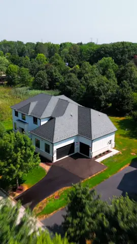 ✨ Rare chance to own a NEW luxury custom home in Long Grove! Modern design, premium finishes, and every detail built for luxury living. 🏡 Don’t miss this opportunity—schedule your private tour today! 🗝️ Ready to start your homeownership journey? Comment “blueprint” below! 👩🏼‍💻 Samantha Laba 💌 Realtywithsamantha@gmail.com 📲 708-264-6377 📍 Realty One Group Heartland #LongGroveLiving #LuxuryHomes #DreamHomeVibes #NewConstructionHomes #modernluxury 
