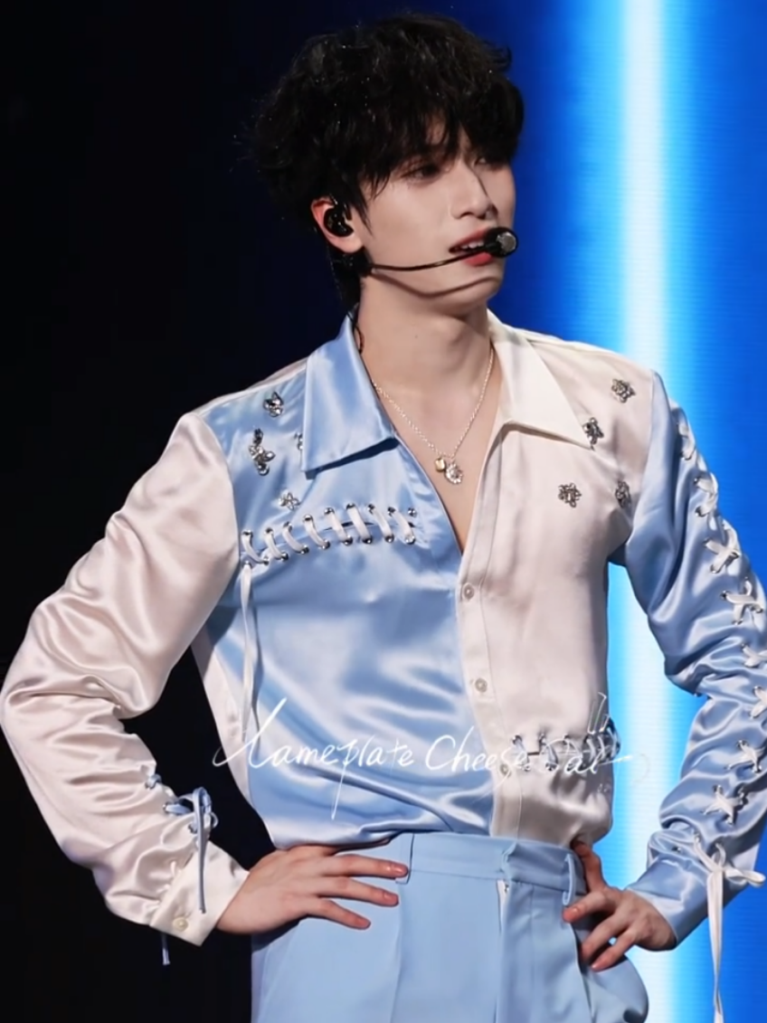 เหล่ากง😣❤️ #严浩翔 #yanhaoxiang #tnt时代少年团 #nghiemhaotuong #tnt_thời_đại_thiếu_niên_đoàn 