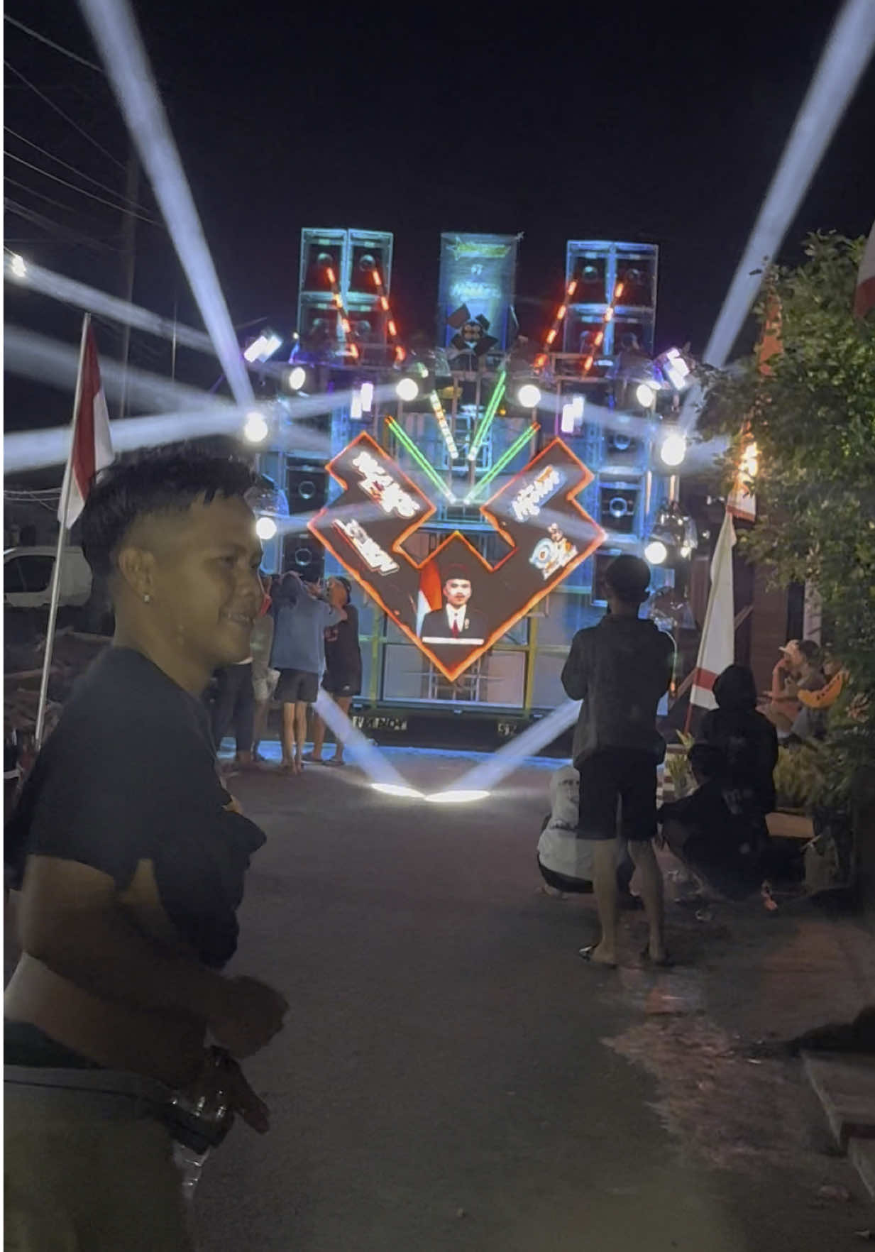 asik plon💃🔥