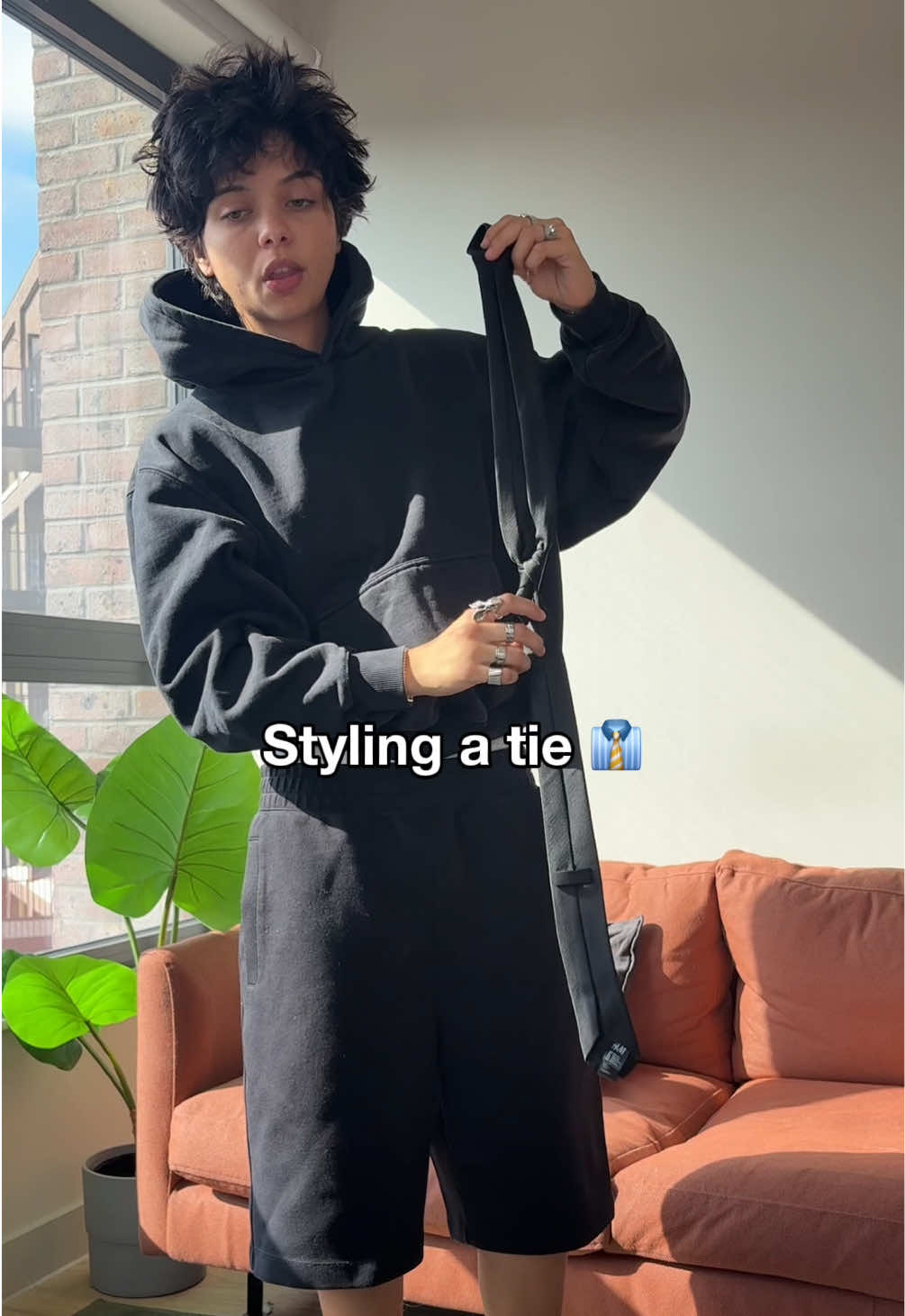 How to style a tie! What do we think of the new set up?? #fashion #tie #styling #outfitinspo #fyp 