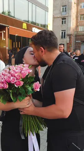 Мужики, радуйте своїх дівчат🌹💪