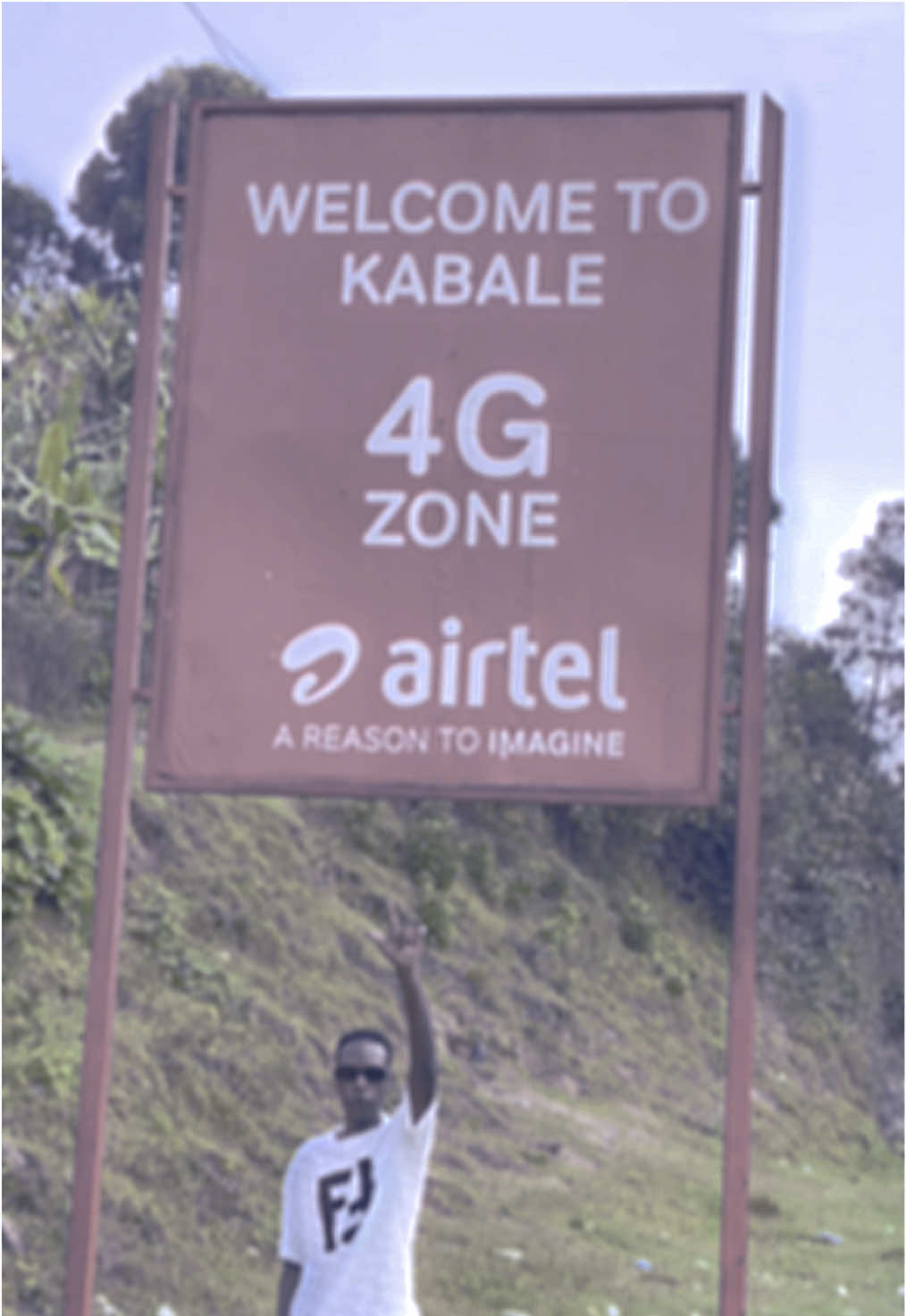 Don’t miss out on the GBOY magic at Kabale University for the KAB freshers Bazaar at the University stadium on Friday 22nd August.. #tpaulliveinconcert #gboyrevins #10yearsofshineomukiga30th #omega256liveinlugogo 