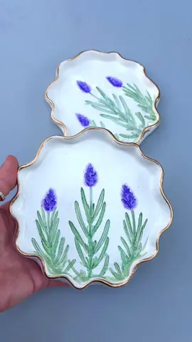 Yes, you can make these! “How can I make these without a kiln?” is one of the most common questions I get about my art. My new lavender dish class shows you how, and you can create your own pieces even if you’ve never touched clay before. You don’t need a kiln, you don’t need any experience, and it’ll be lots of fun!  These jewelry or trinket dishes mimic the look of my ceramics, but they’re made with air dry clay and regular paints. The course is very detailed, and I demonstrate every step for you as though we were sitting together making them. I share all my tips and secrets to making air dry clay pretty, and using it to create nature-inspired pieces in my style. This is not a class in ceramics or pottery, but it is a class on how to create Vuvu-inspired pieces with *air dry clay* and regular paints. You can do it at home, with no kiln needed, with materials you can easily get at a craft store or online. Join me- it’ll be fun and easy, you can make great gifts, and it’ll get your creativity flowing!  This particular class shows how to create these lavender dishes, as well as a few bonus flowers, herbs, and shapes #clay #DIY #creativity #natureinspired