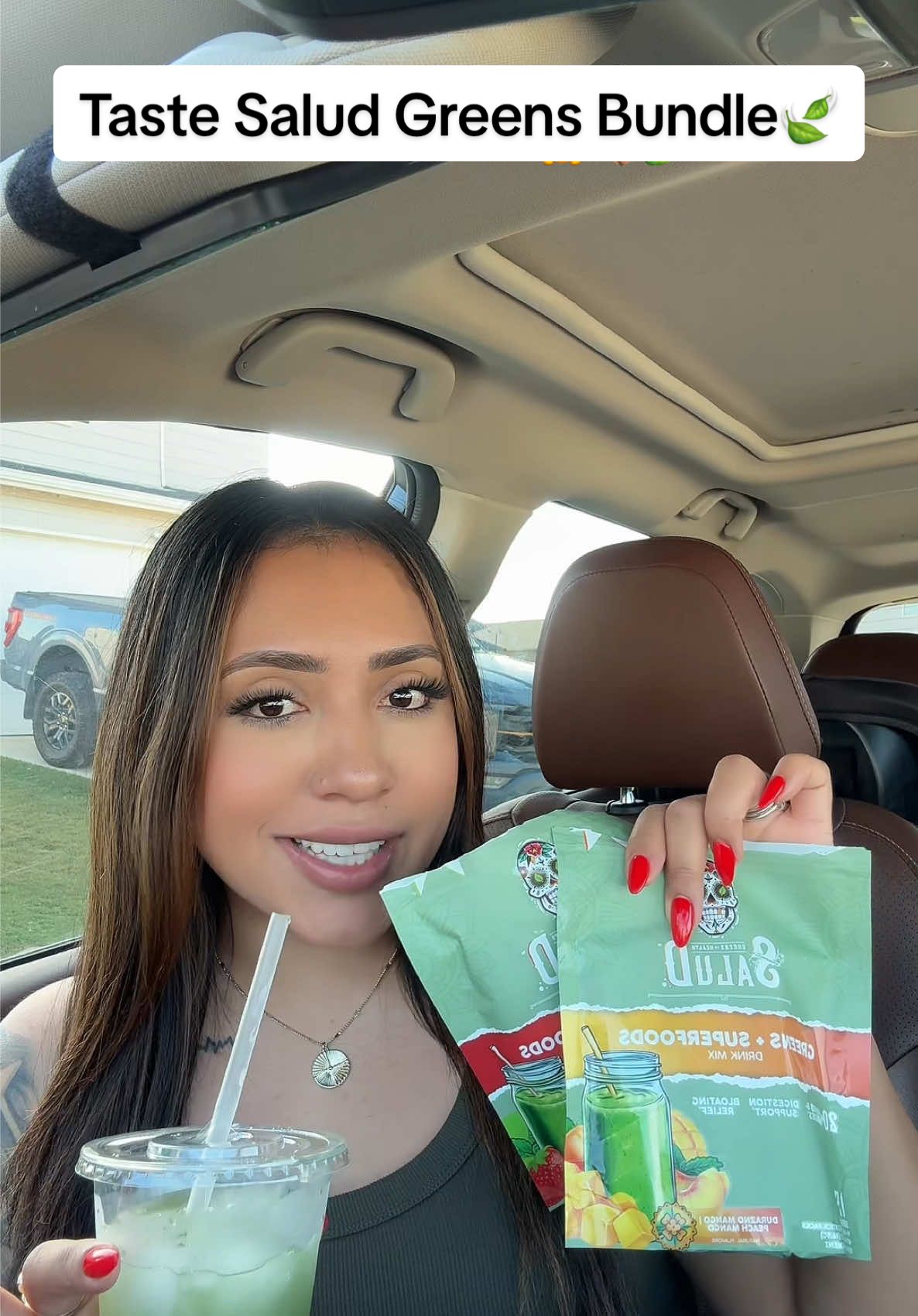 Why pick 1 flavor when they bundled it for us?!😻👏🏽 #tastesalud #tastesaludgreens #dailygreens #greenspowder #tiktokshopcreatorpicks 