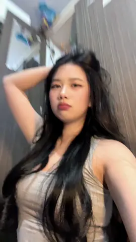 เพลงเศร้ามั้ยก็อาจจะยังน๊า💋