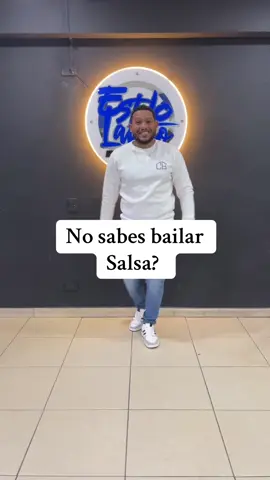 Hola 👋  #baile #viral #salsa #salsaromantica #fyp 
