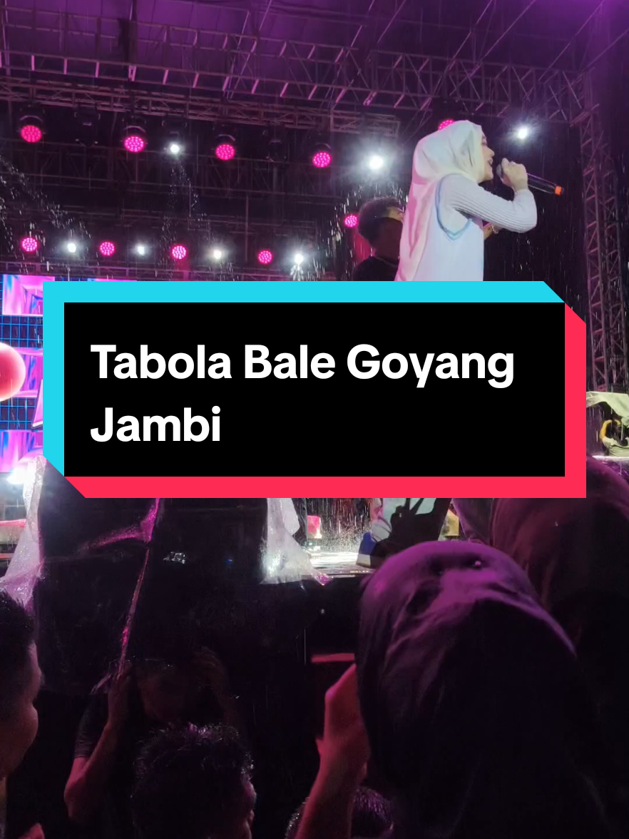 Tabola Bale guncang Jambi. Paris Adam dan Diva Aurel Pecah........ #tabolabale #jambi #alharis #rikyserampas #fyp 